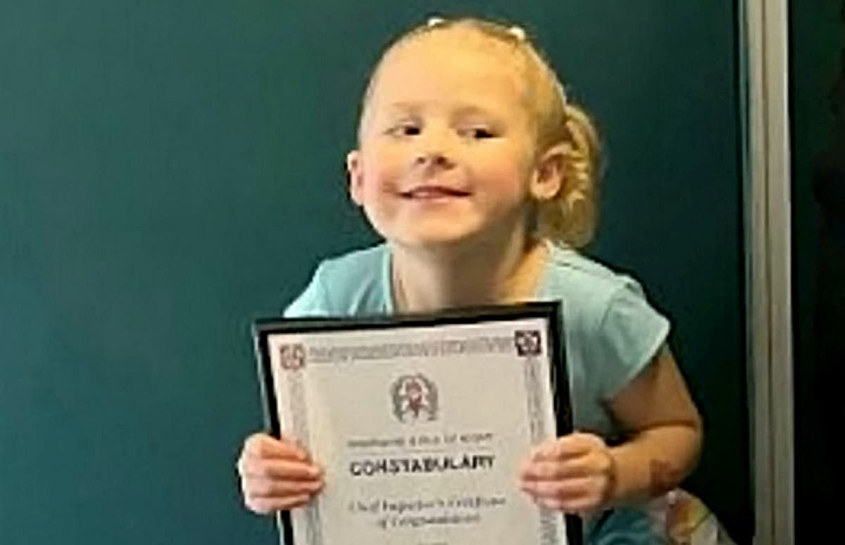 999 Call Reveals How Four year old Saved Mother s Life By Dialling For