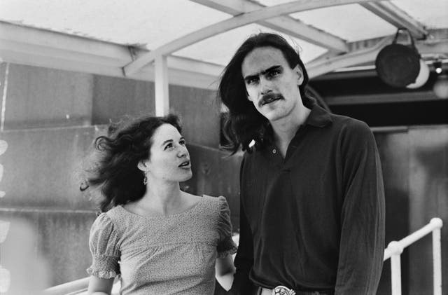 <p>James Taylor and Carole King in 1971</p>