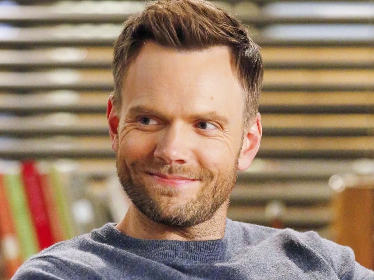 Community: Joel McHale gives fans promising update about shooting schedule