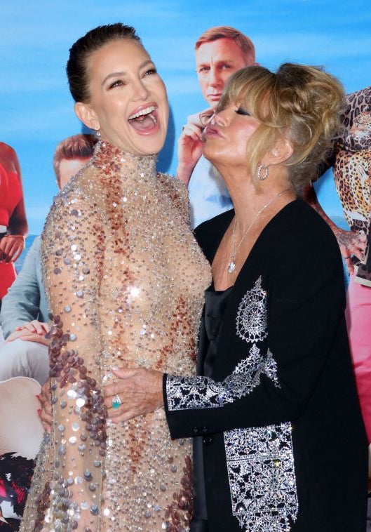 Kate Hudson and Goldie Hawn at the LA premiere of ‘Glass Onion’