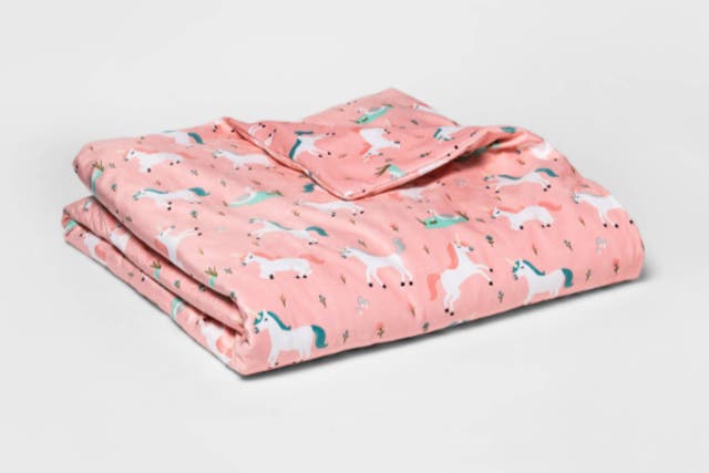 <p>Two children reportedly died after being trapped inside the Pillowfort weighted blanket</p>