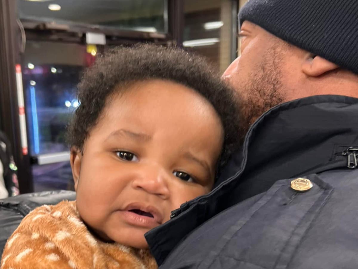 Women hailed as heroes for leading police to infant twin kidnapped in