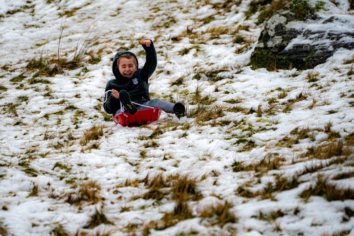 Scottish highlands set for white Christmas amid warnings for snow and ice