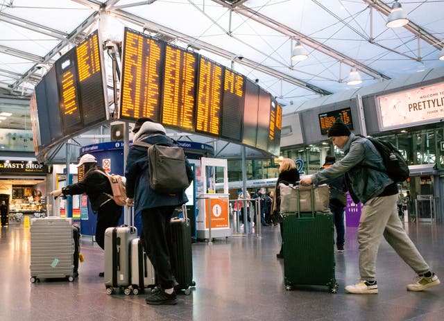 <p>Manchester Piccadilly station </p>