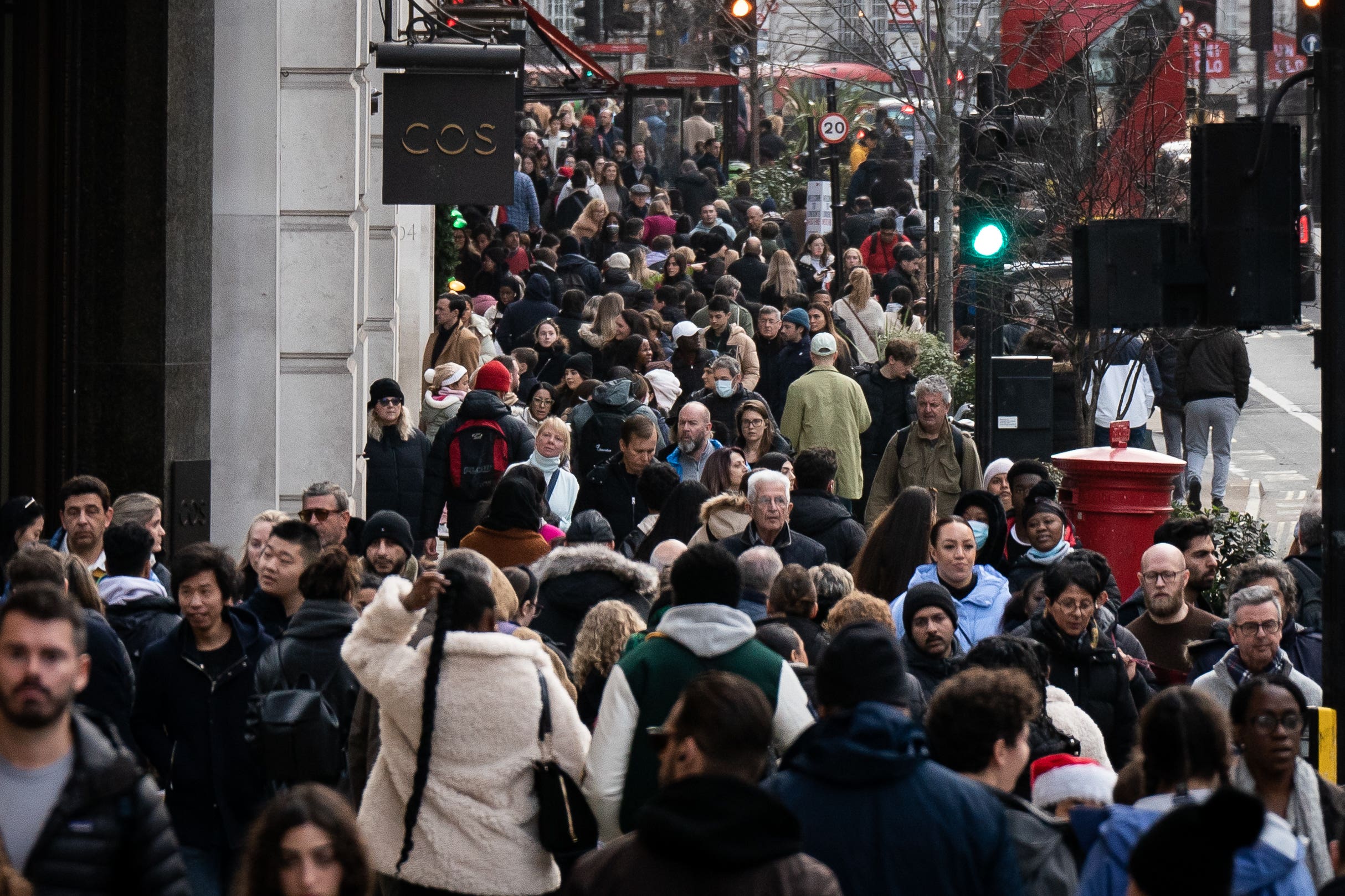 Footfall across all UK retail destinations up to 12pm on Saturday was 9.2% higher than last week (Aaron Chown/PA)