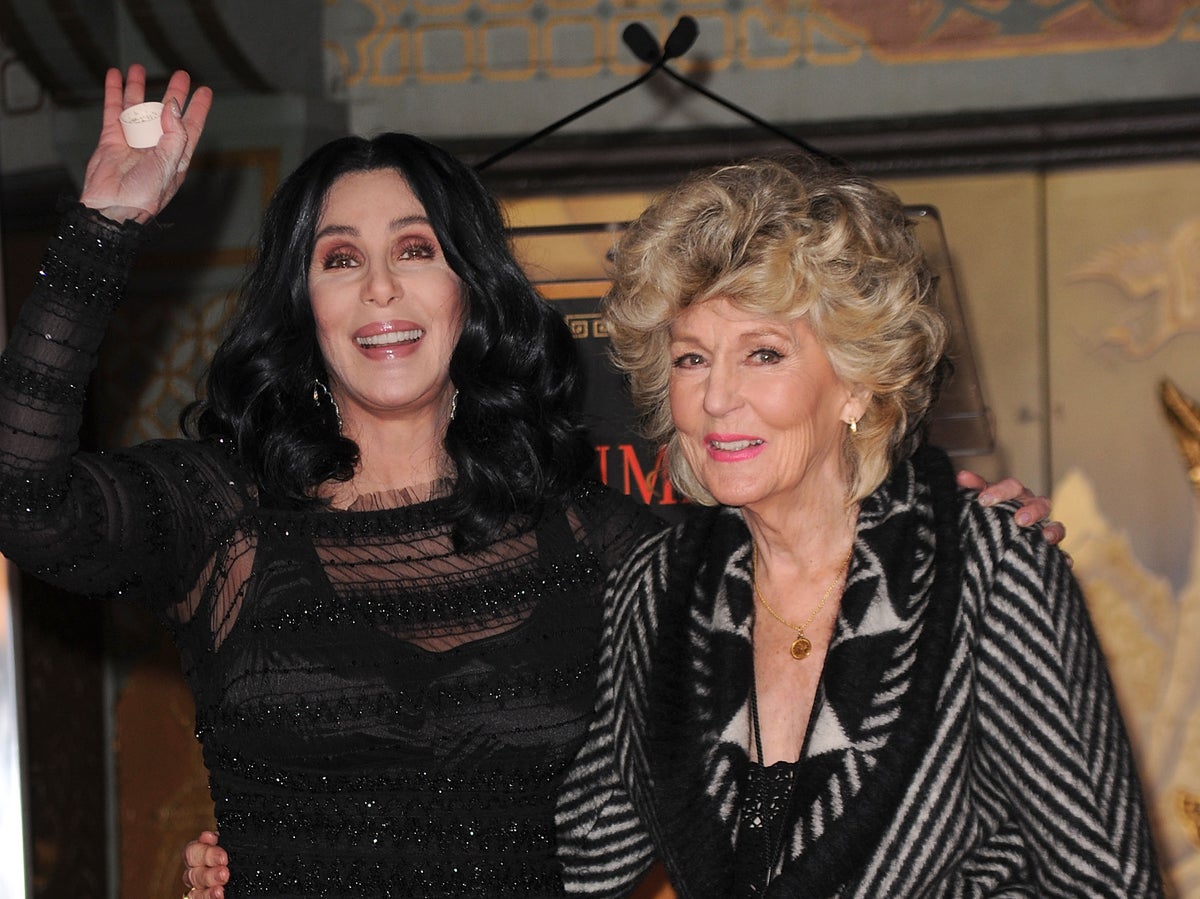 Cher says she wishes she could show late mother her diamond ring from boyfriend