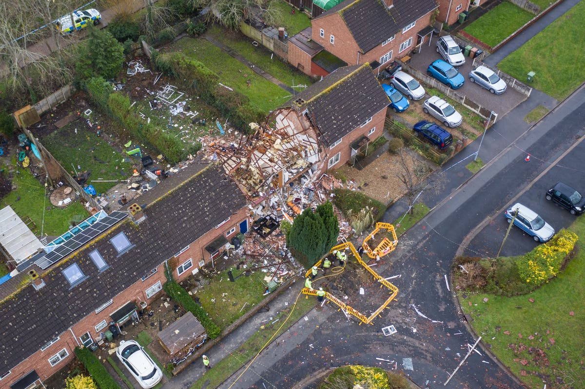 Evesham gas explosion: Shocking pictures show aftermath of Hemmingway house blast