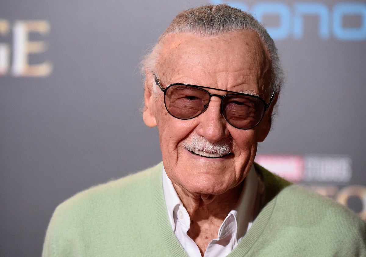 Stan Lee fans pay tribute to writer on what would have been 100th birthday