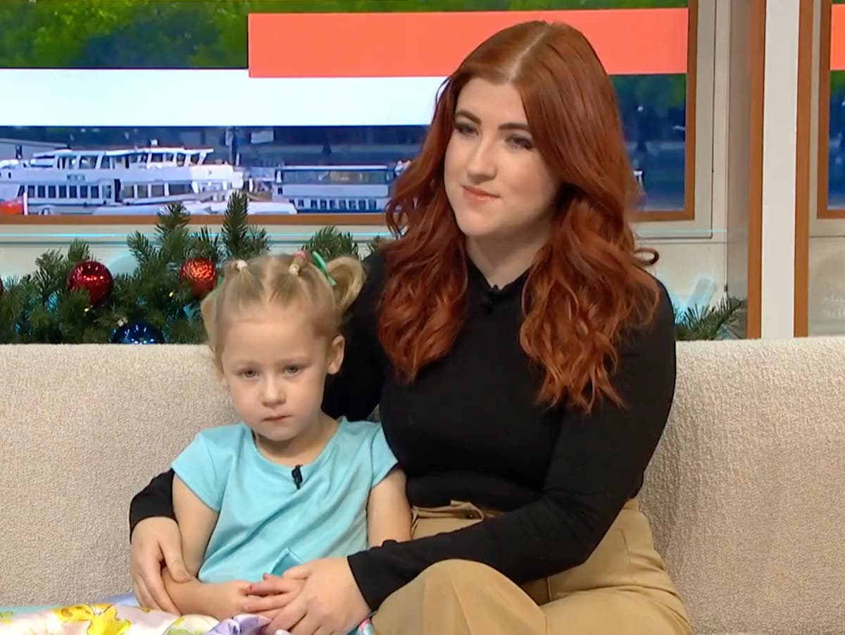 Mum &lsquo;extremely proud&rsquo; of four-year-old daughter who called 999 when she collapsed