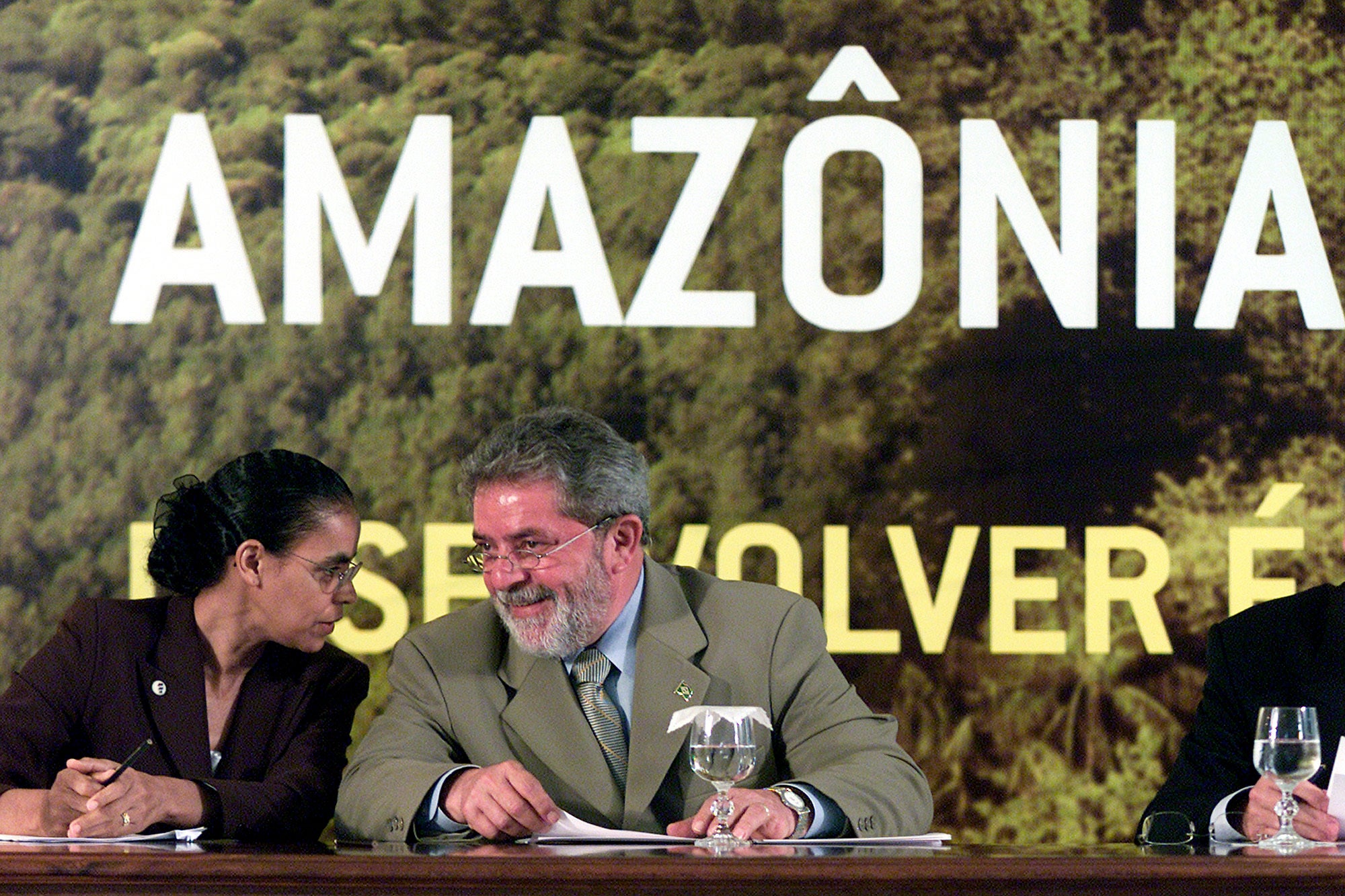 Lula, right, with Brazil’s environment minister, was described by Barack Obama as ‘one of the most popular politicians on Earth’, has cordial relations with Tony Blair, Gordon Brown and Sir Keir Starmer