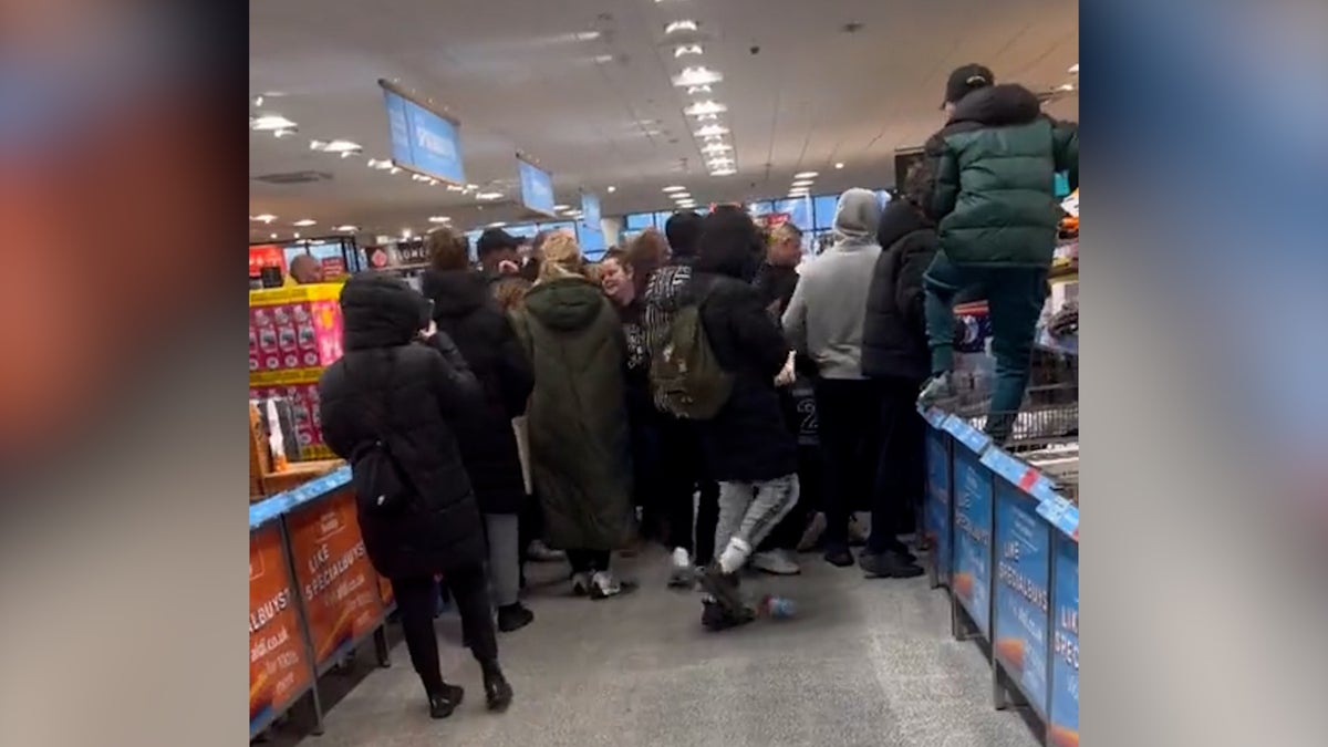 ‘Absolute chaos’ as Aldi shoppers shove young children to buy Prime drink