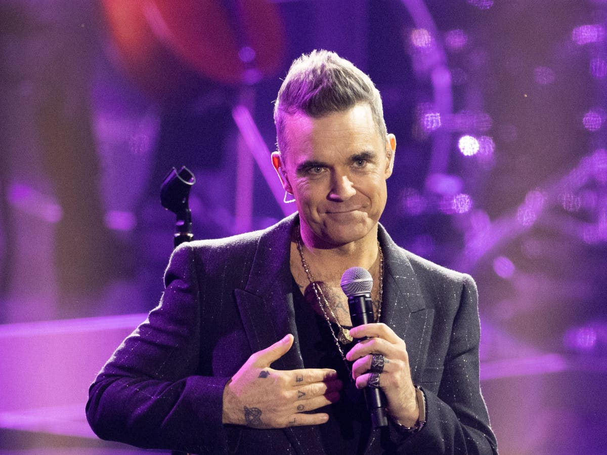 Robbie Williams shares his thoughts on plastic surgery as he considers ...