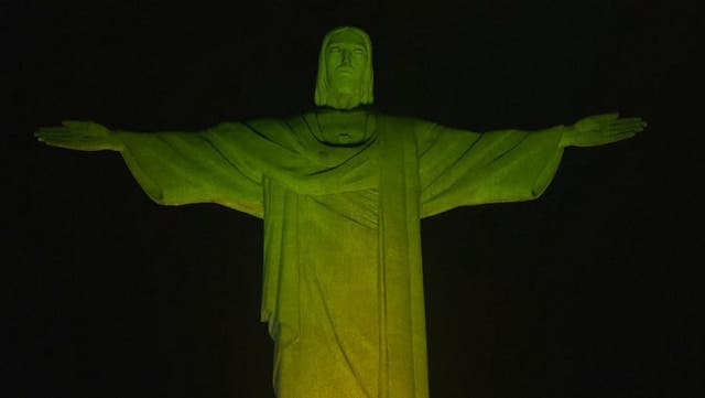 <p>Pele death: Christ the Redeemer illuminated with Brazil's colours to honour football legend</p>