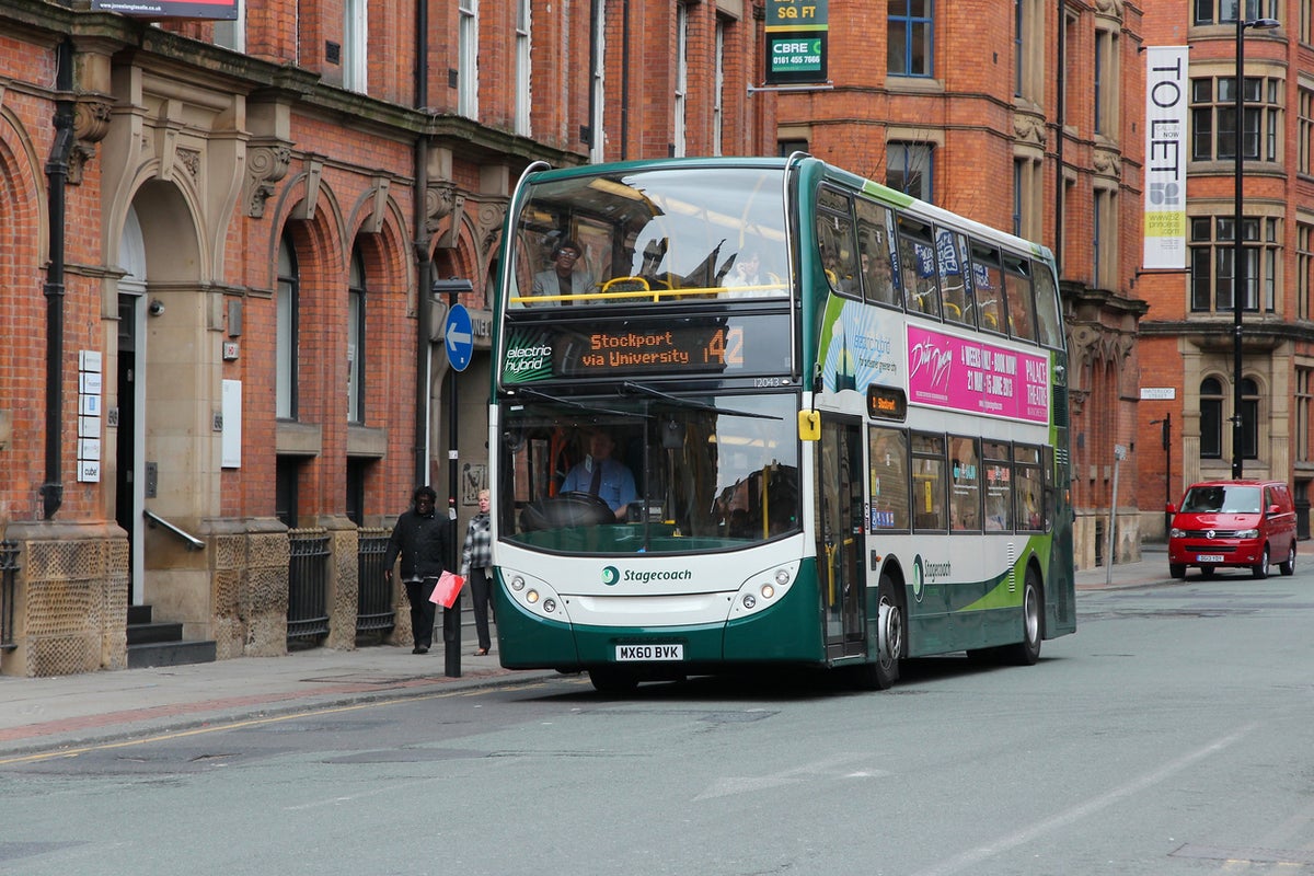 Government urged to make £2 bus fare permanent to cut congestion and emissions