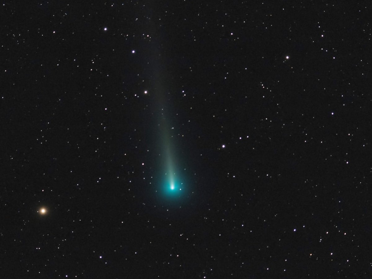 Green comet last visible during the Ice Age to pass Earth