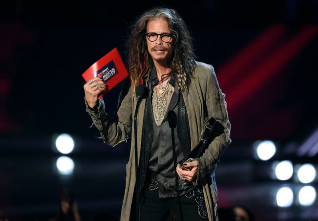 STEVEN TYLER-VIOLENCIA SEXUAL