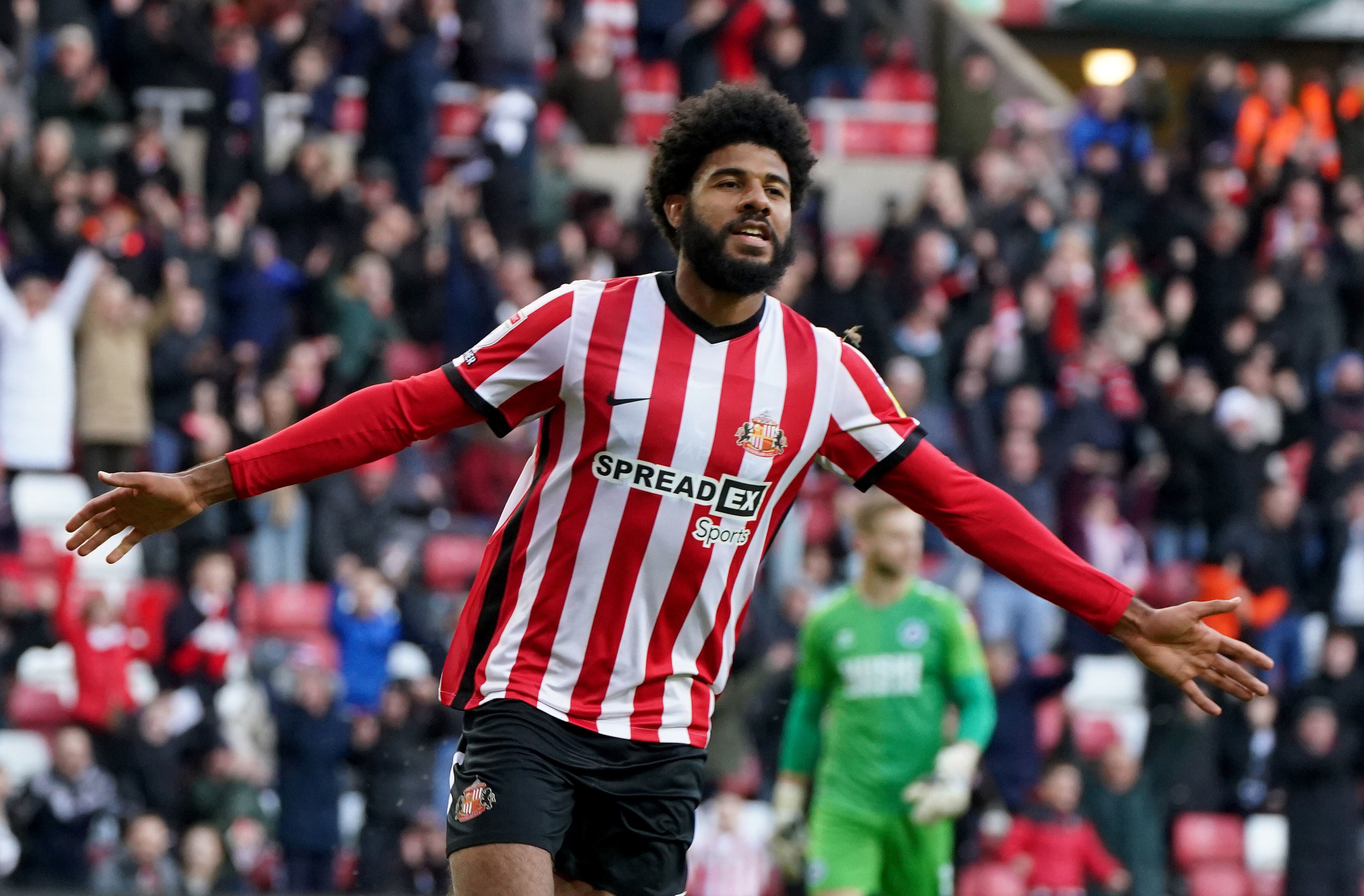 Sunderland's Ellis Simms celebrates scoring