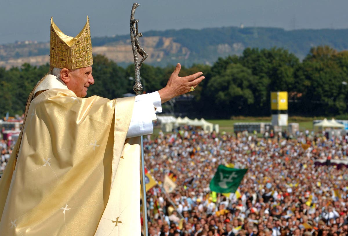 Benedict leaves German homeland with complicated legacy