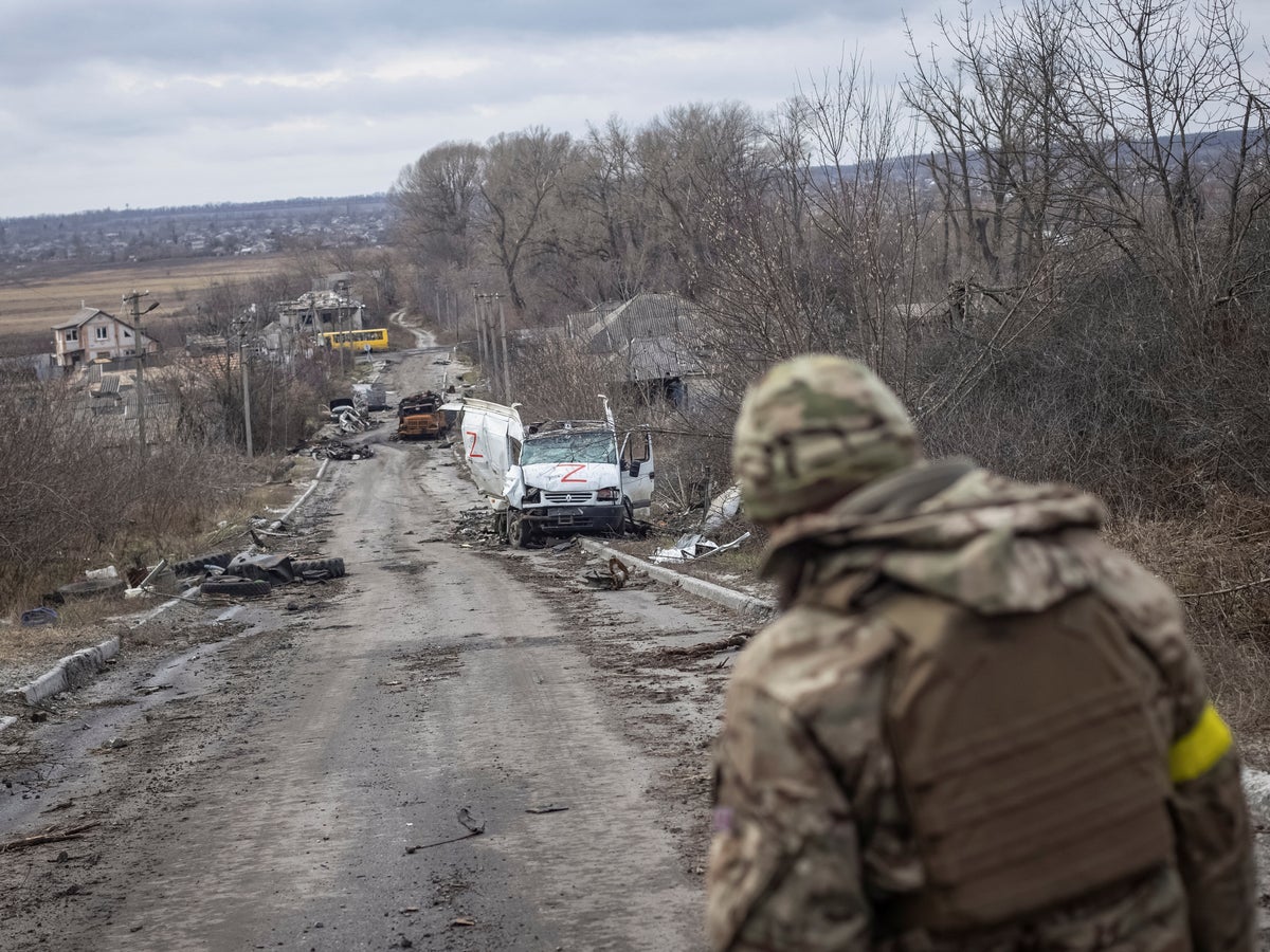 Ukraine news – live: Russia blames deaths of 89 troops on unauthorised use of phones