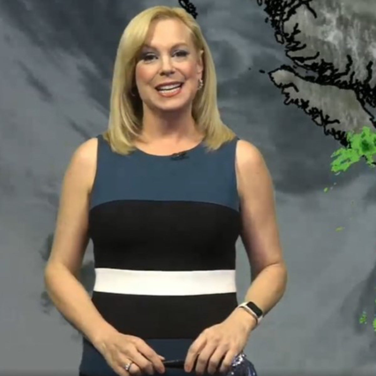 why do female newscasters wear tight dresses News Anchor Outfits: The BEST of Amazon Why female newscasters wear sleeveless