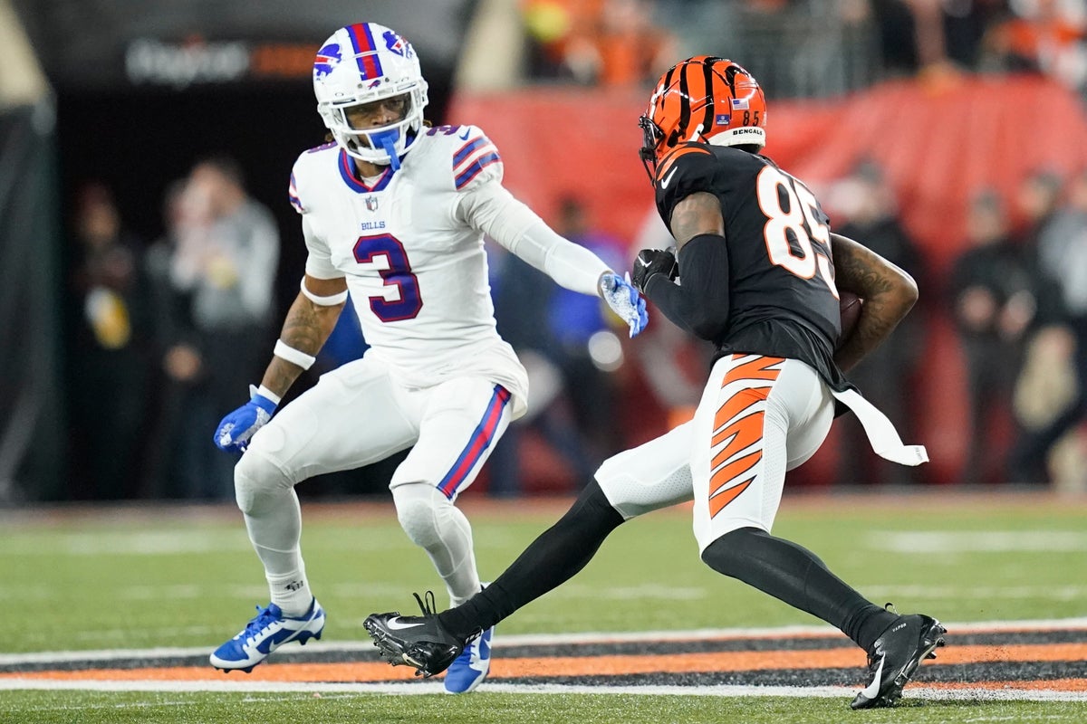 Bengals' Tee Higgins sends 'love' to Damar Hamlin