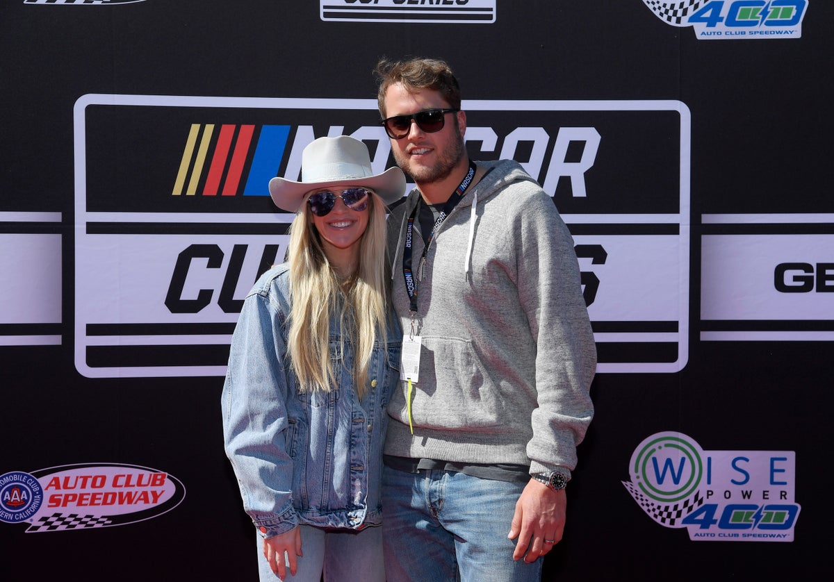 Matthew Stafford’s spouse Kelly shares emotional message to fellow NFL wives after Damar Hamlin collapse
