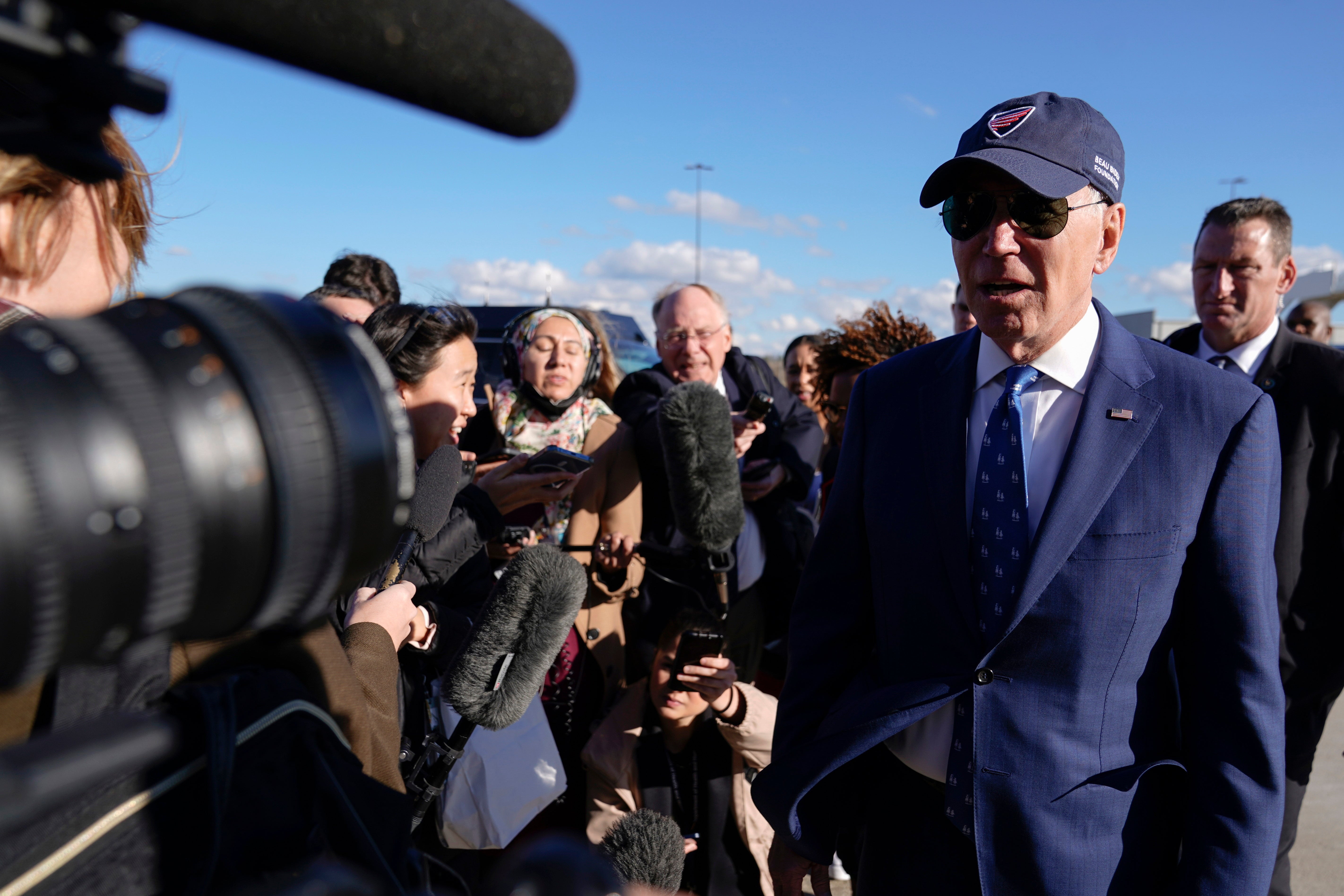 <p>President Joe Biden speaks to members of the media before boarding Air Force One at Cincinnati/Northern Kentucky International Airport</p>