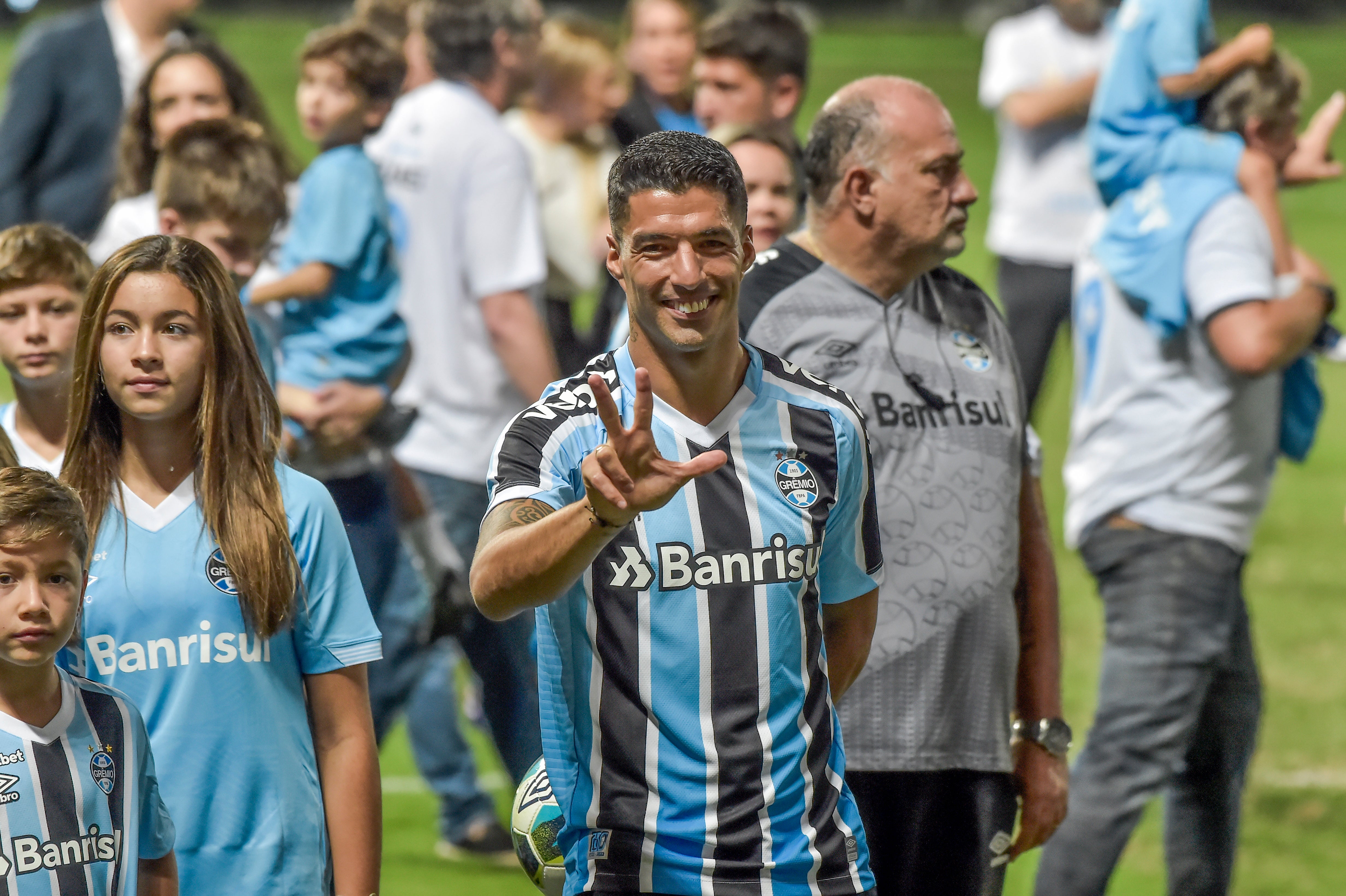 <p>GREMIO-SUÁREZ</p>