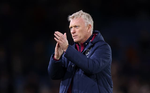 <p>David Moyes, manager of West Ham United, applauds the fans</p>