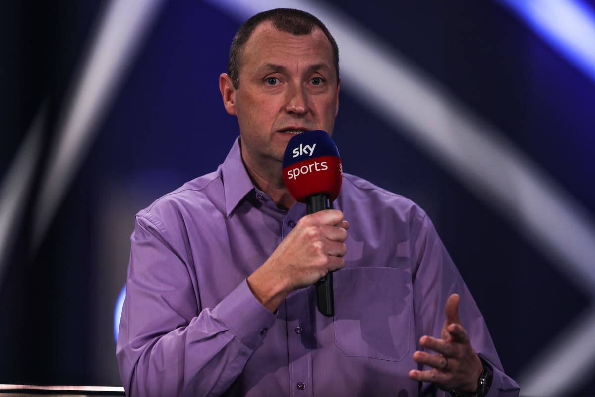 ‘I can’t speak’ – pundit Wayne Mardle reveals story behind viral darts clip