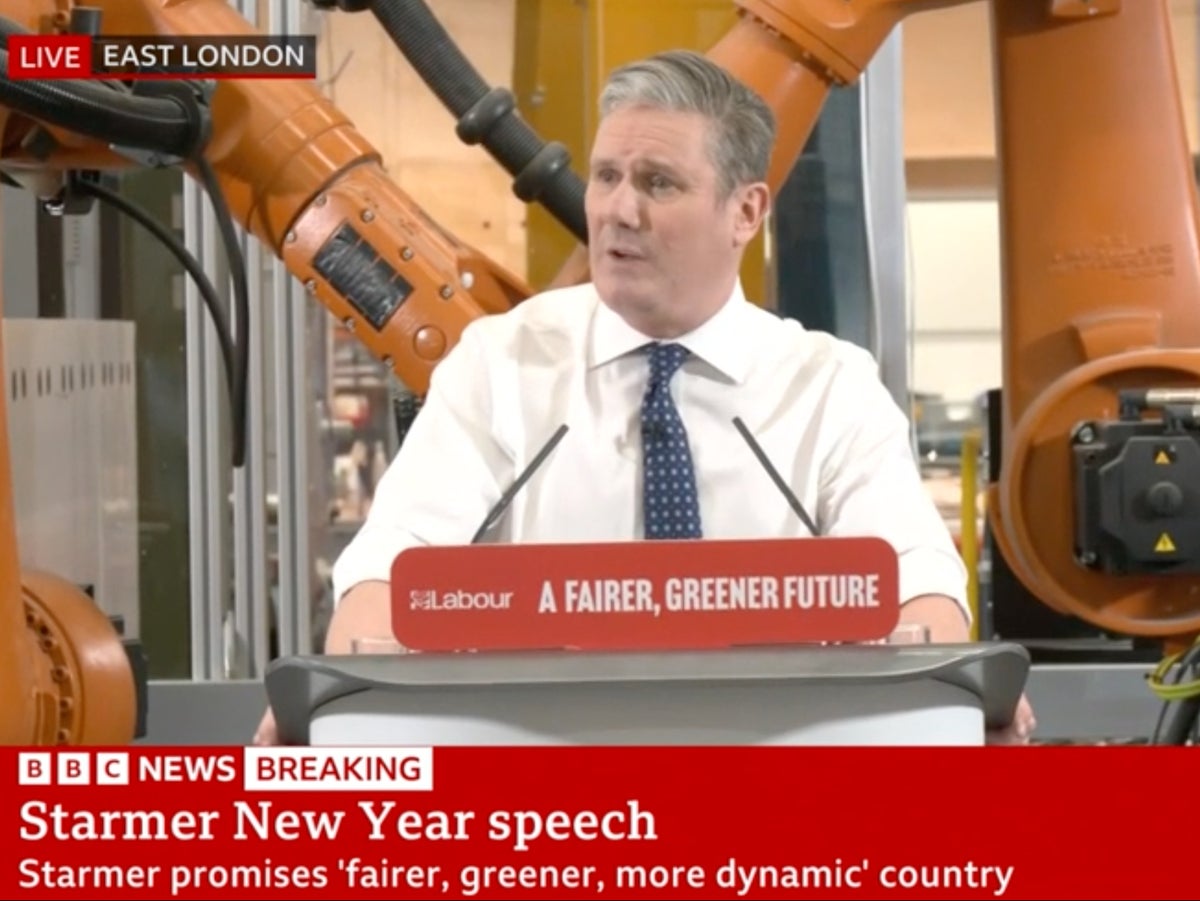 ‘Like a Dalek’: Keir Starmer hit by sound issues in first major speech of the year