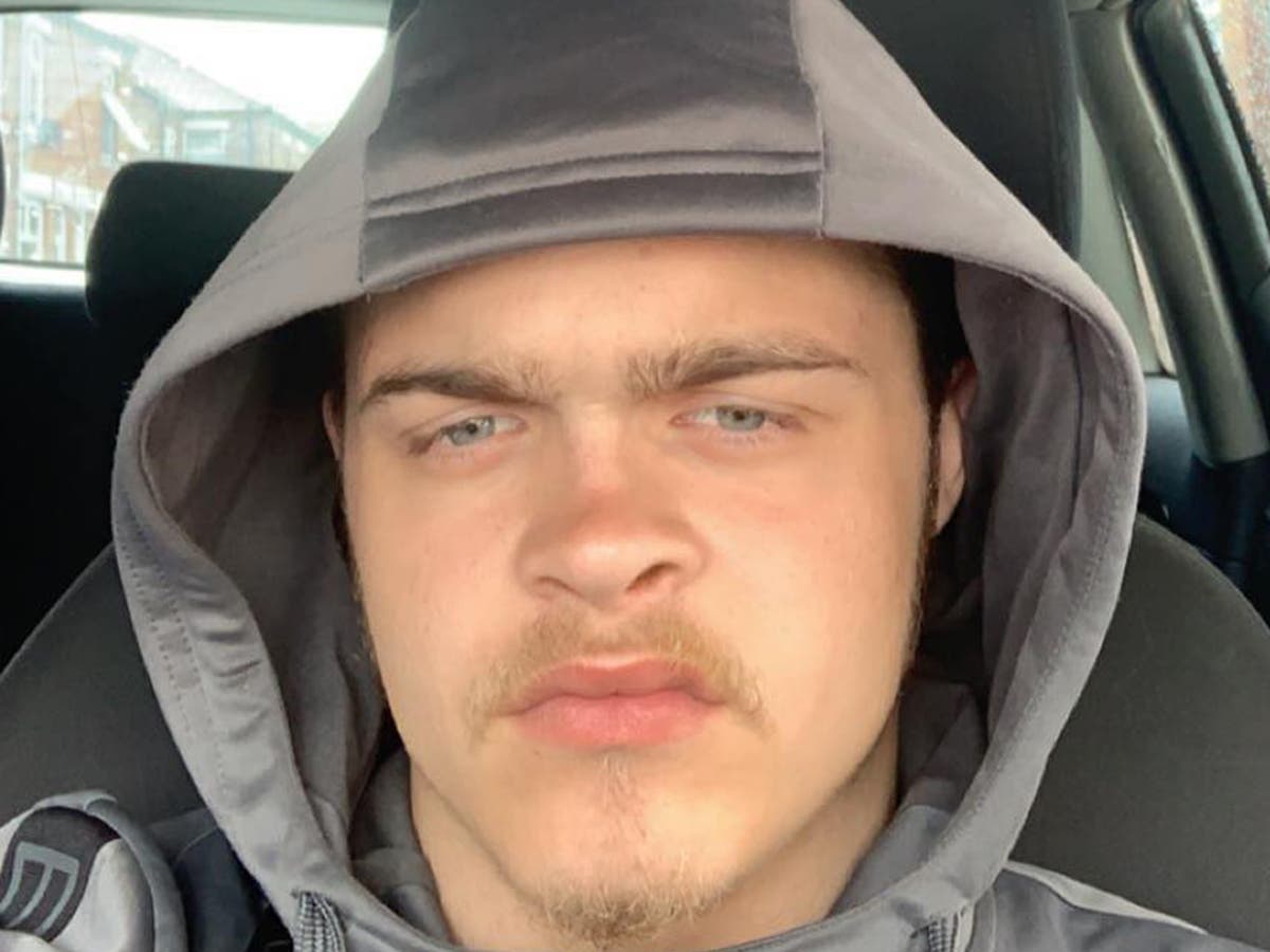 Teen, 18, drowned after rescuing relatives in strong current, inquest hears