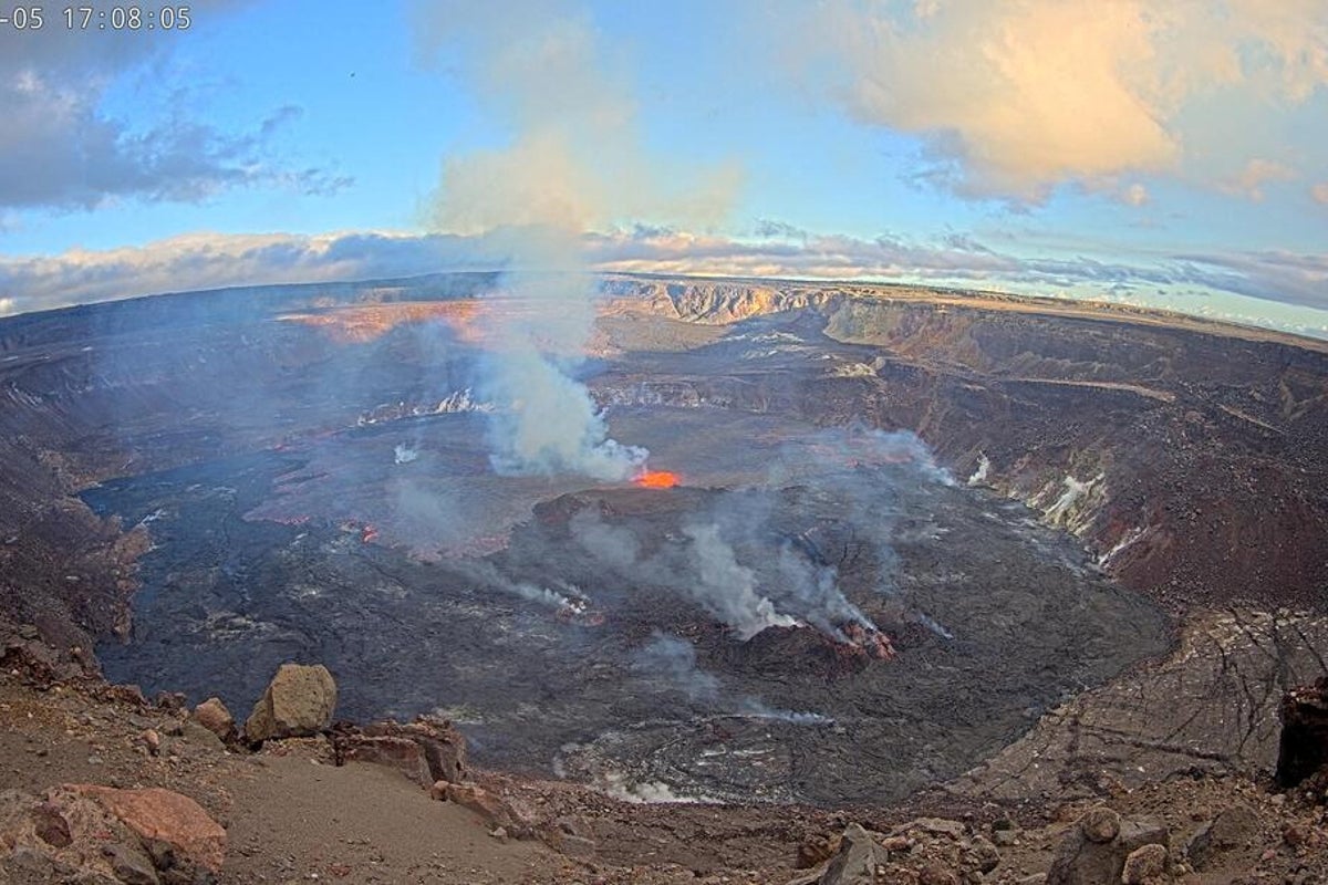 Red alert as Hawaii’s Kilauea volcano erupts again after a month