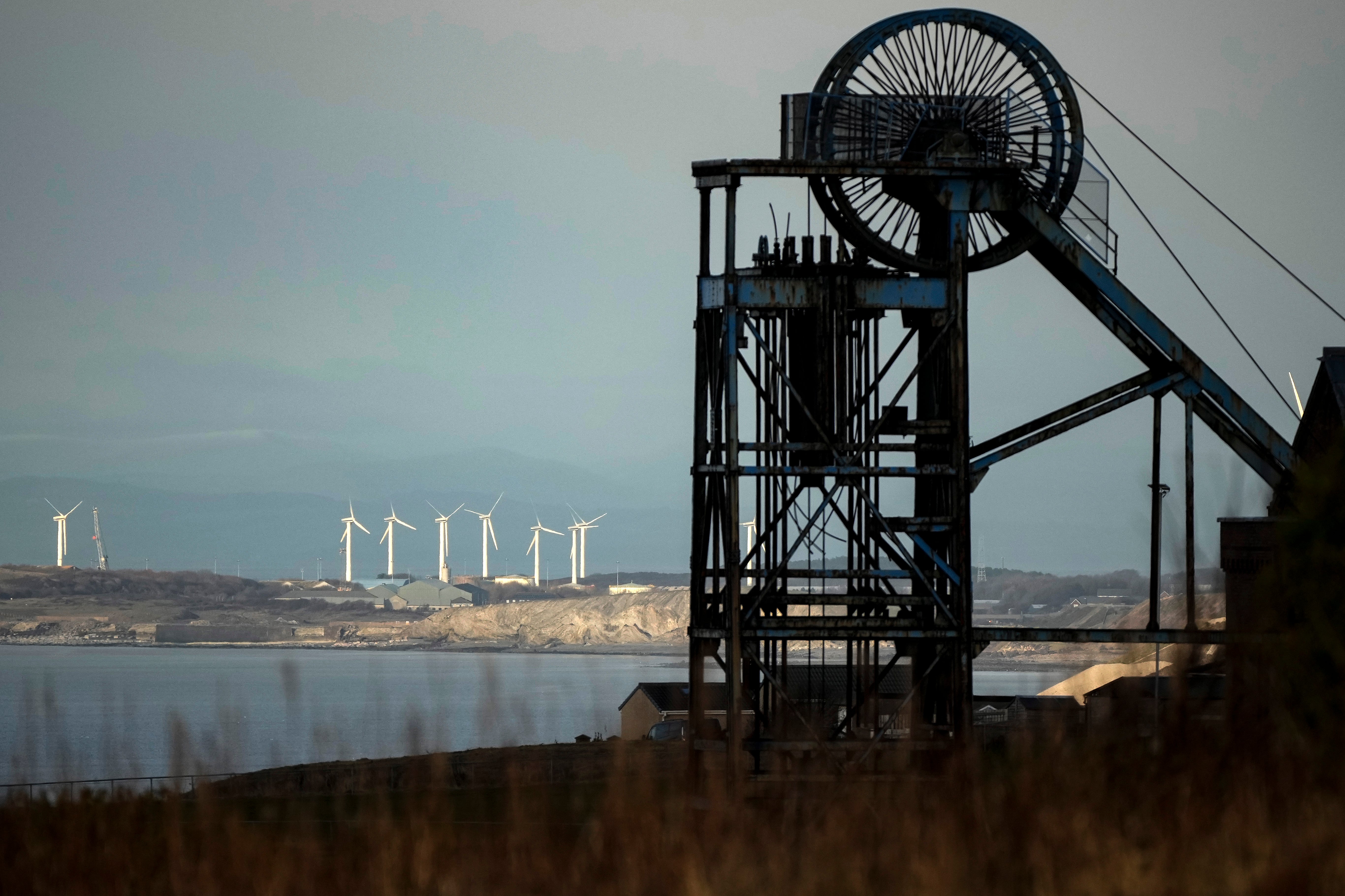 Contracters in Whitehaven have been given the go-ahead to begin extracting coal