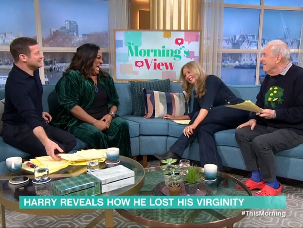 Príncipe Harry: Alison Hammond y Carol Vorderman en histeria mientras discuten la historia de la virginidad de Royal esta mañana