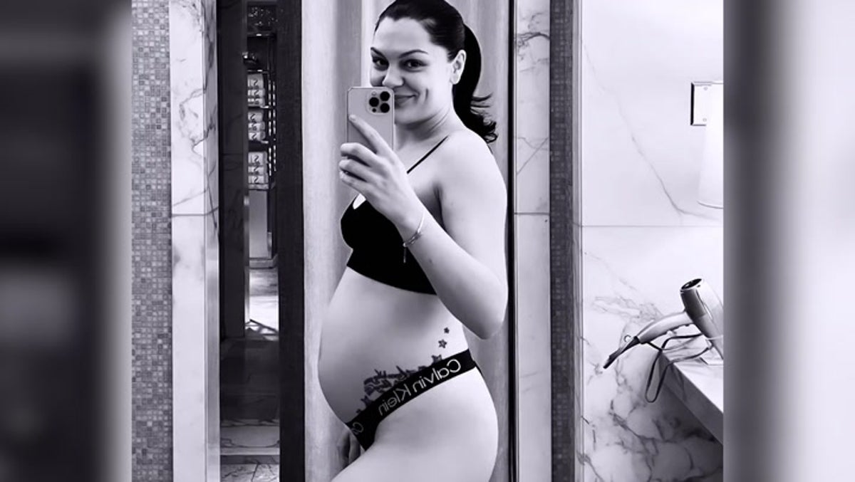 Jessie J announces she’s pregnant in clip documenting growing baby bump