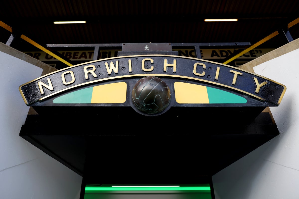Norwich vs Blackburn LIVE: FA Cup team news, line-ups and more