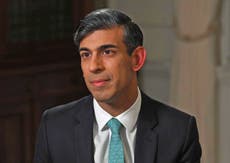 Rishi Sunak ‘considers one-off payment for NHS staff to end strikes’ 