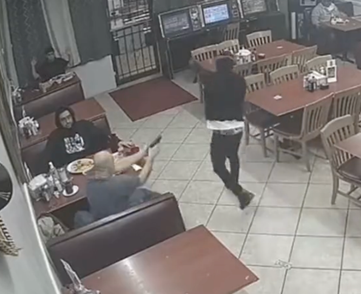 Houston police want to talk to restaurant customer seen in shocking video shooting dead would-be robber