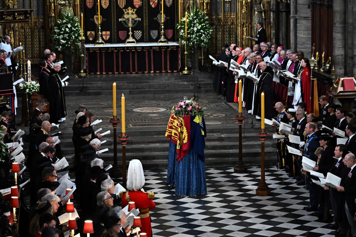 Harry accuses royal family of &lsquo;horrible reaction&rsquo; on day Queen died