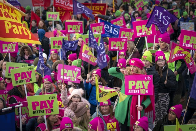 Members of the Educational Institute of Scotland (EIS) are demanding a 10% pay rise (PA)