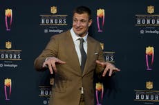 Rob Gronkowski will try a field goal in live Super Bowl ad