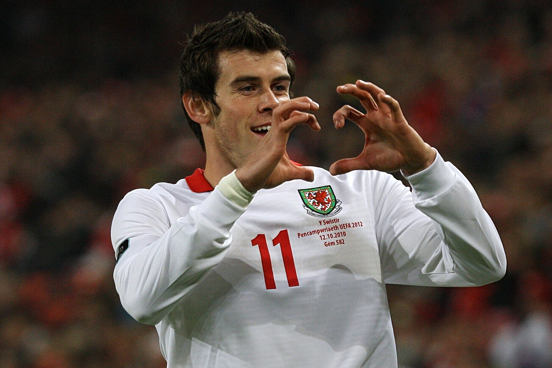 Gareth Bale's shirt number announced as Tottenham pay tribute to