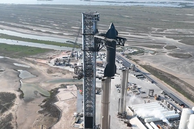 <p>Starship 24 stacked on the Super Heavy Booster 7 at SpaceX’s Starbase facility in Texas on 9 January, 2023</p>
