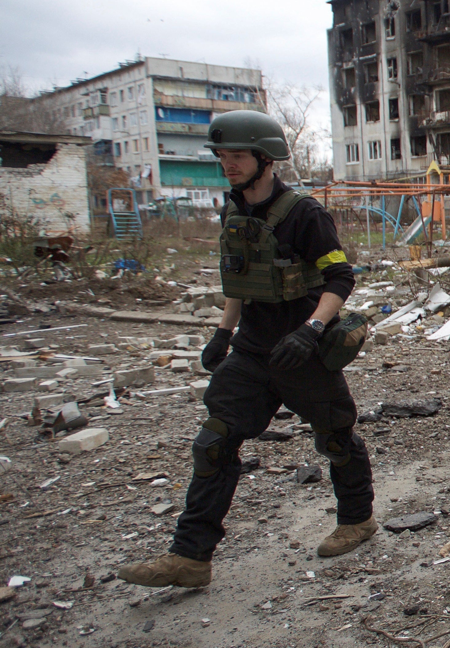 Mr Parry in Bakhmut, Donetsk region, following a Russian missile strike