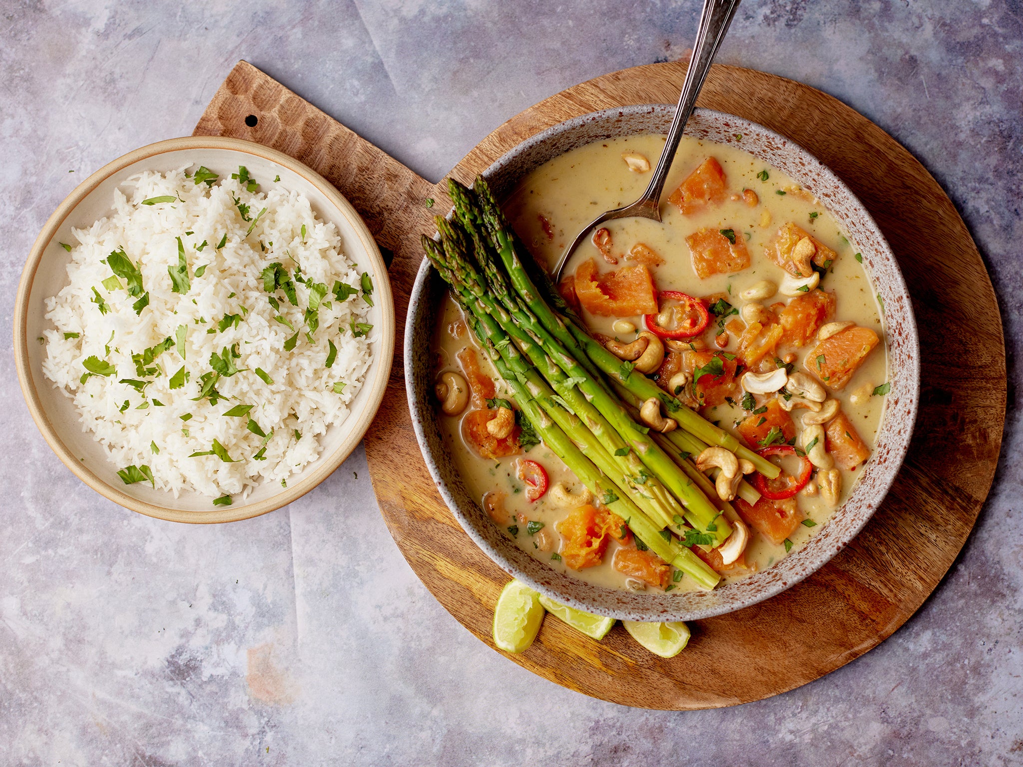 Vegan Thai green curry: easy to make and full of refreshing flavours