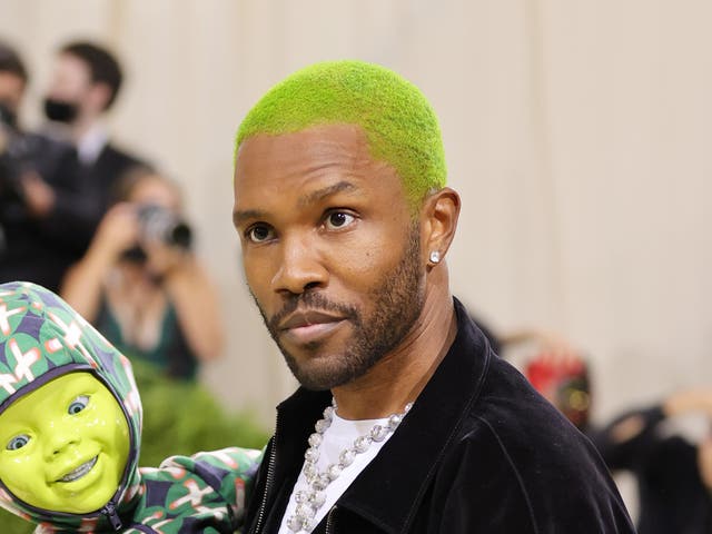 <p>NEW YORK, NEW YORK - SEPTEMBER 13: Frank Ocean attends The 2021 Met Gala Celebrating In America: A Lexicon Of Fashion at Metropolitan Museum of Art on September 13, 2021 in New York City. (Photo by Mike Coppola/Getty Images)</p>