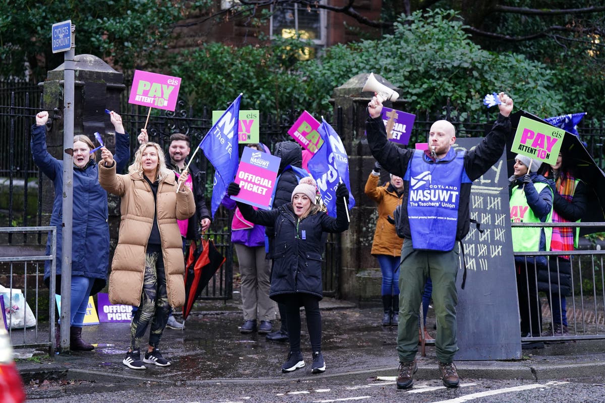 Teachers begin second day of strike action in pay dispute