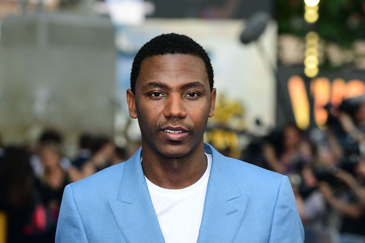 Jerrod Carmichael kicks off 2023 Golden Globes by addressing past