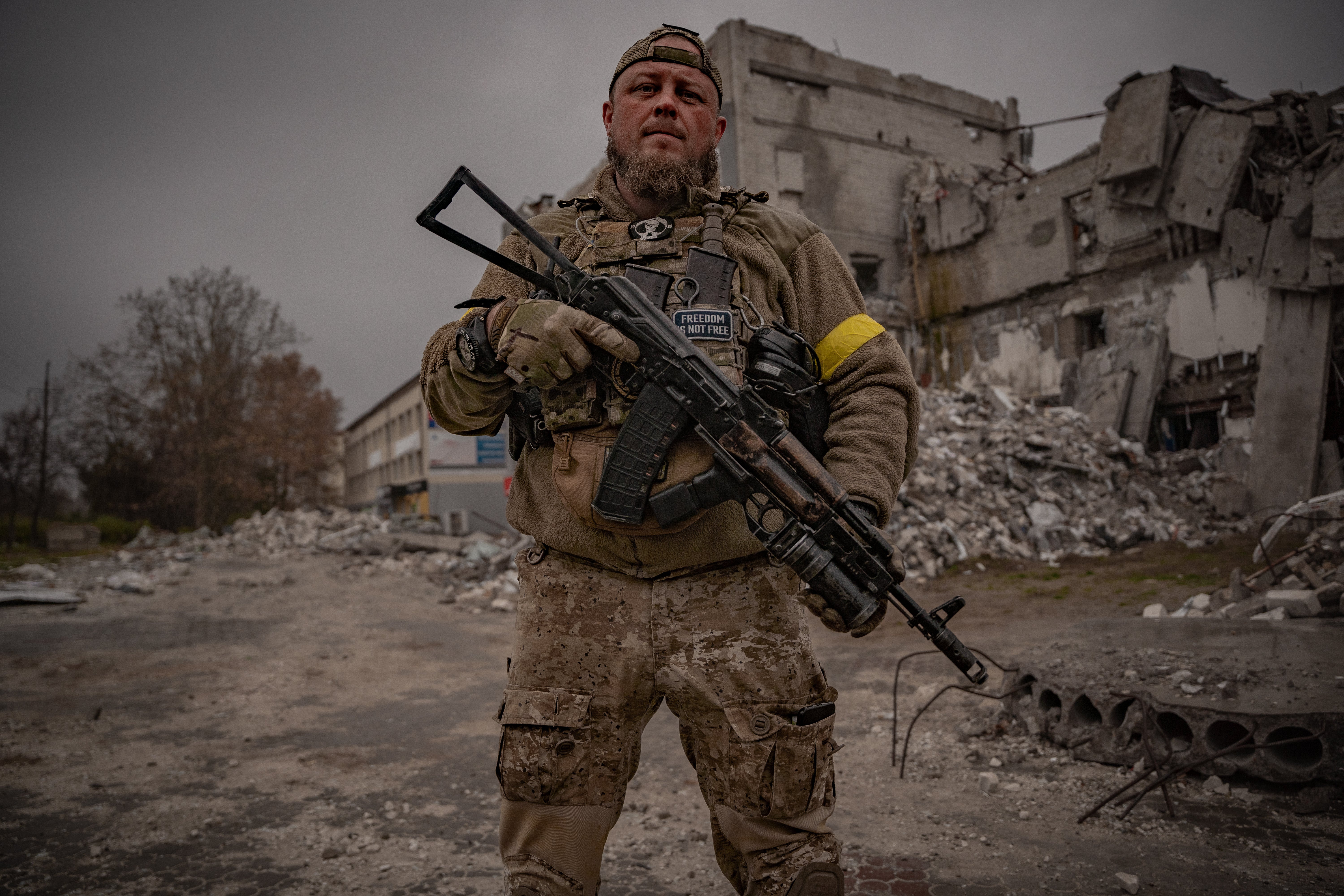 ‘Kurt’ a Ukrainian commander says Russia will stay put but only step up its shelling of Kherson